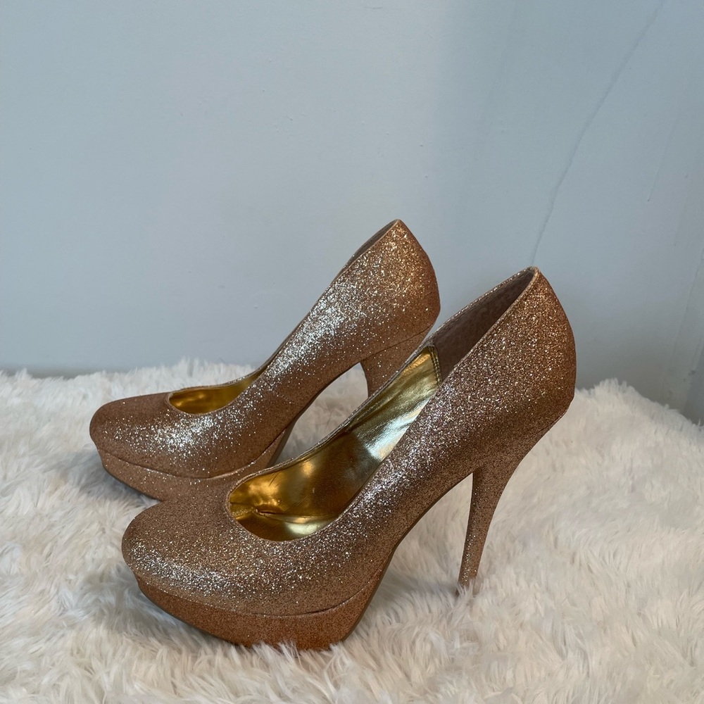 Charlotte Russe Gold Glitter Pumps